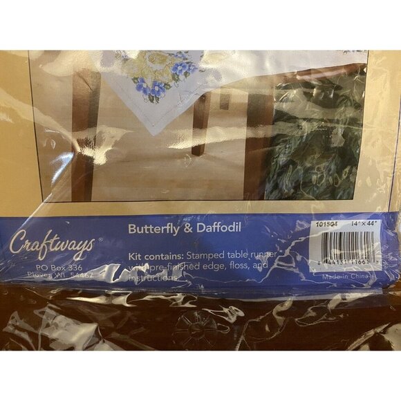 New Craftways 101504 Table RUNNER 'Butterfly & Daffodil' 14X44 - Picture 4 of 8